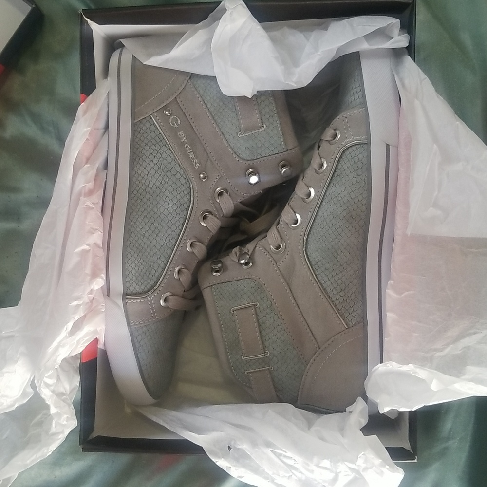 Gray multi fabric guess high tops